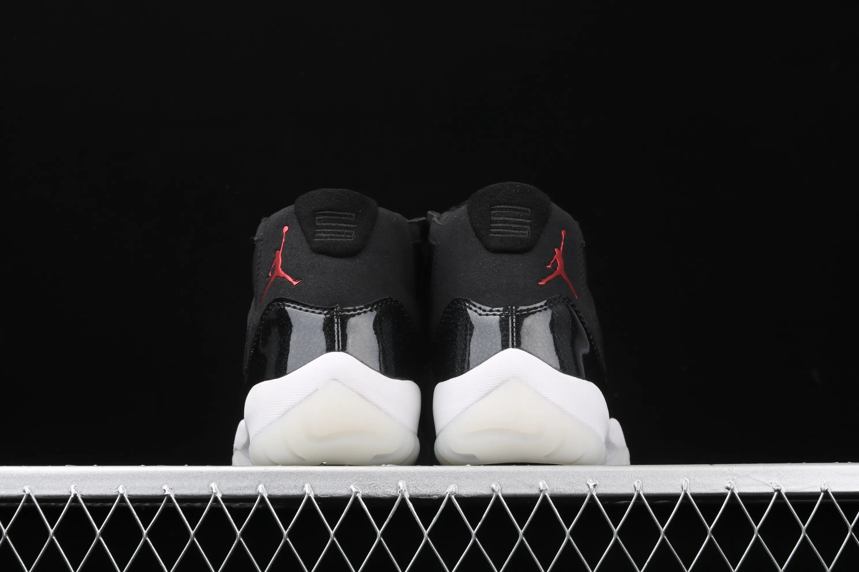 All categories Air Jordan Jordan series basketball shoes Air Jordan 11 Air Jordan 11 "72-10" AJ11 Joe 11 Devil basketball shoes 378037-002 First layer genuine carbon